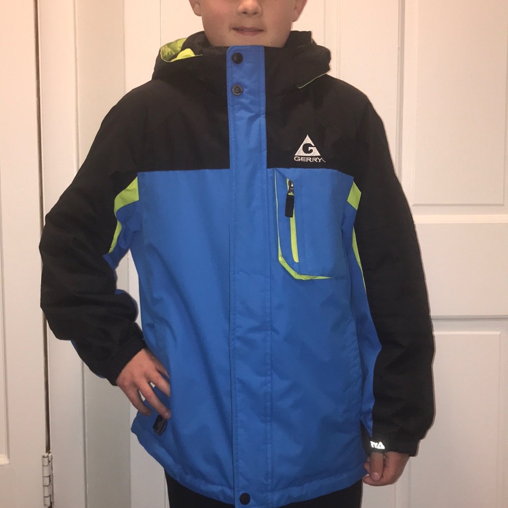 Boys winter coat size M 10/12